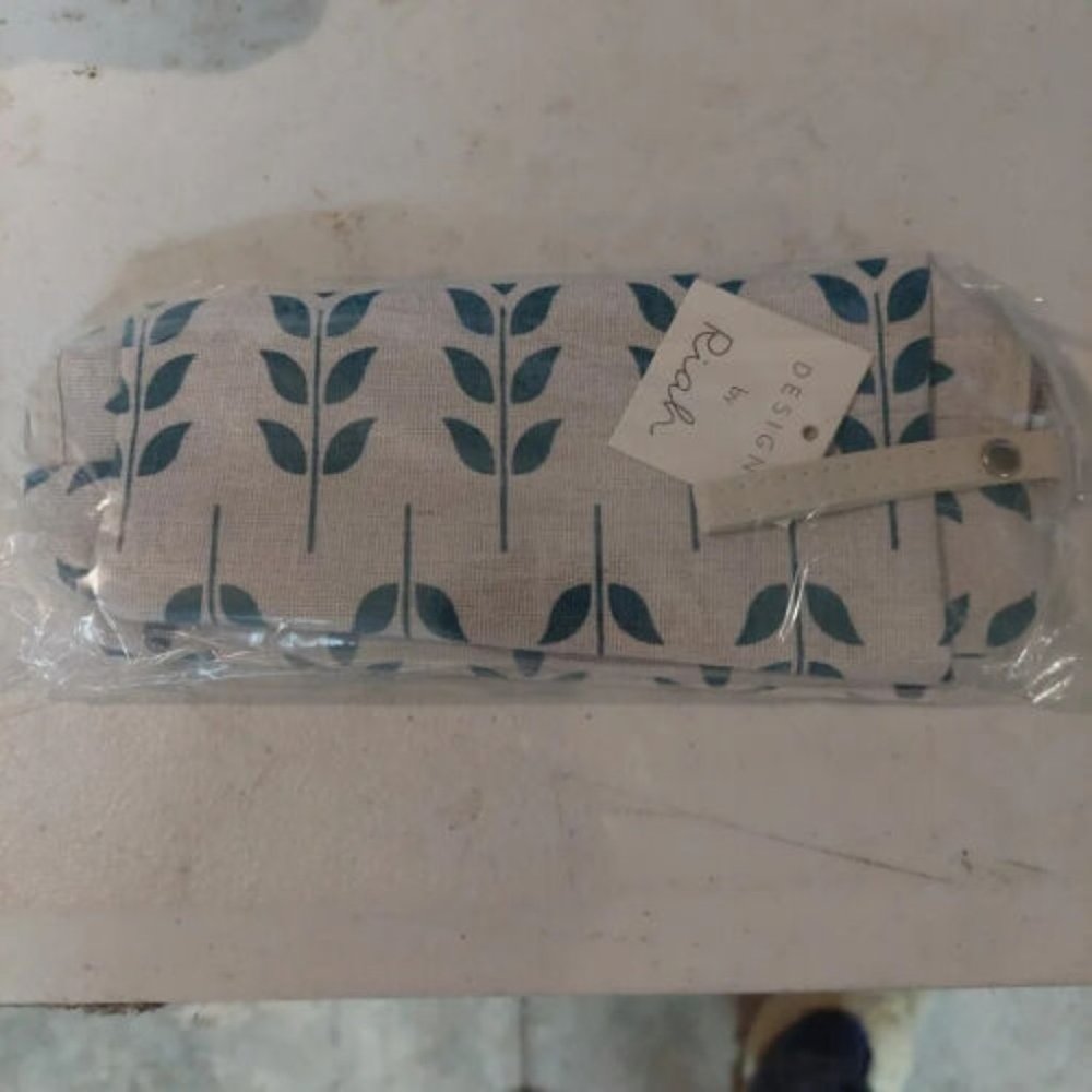 Small Canvas Makeup Bag